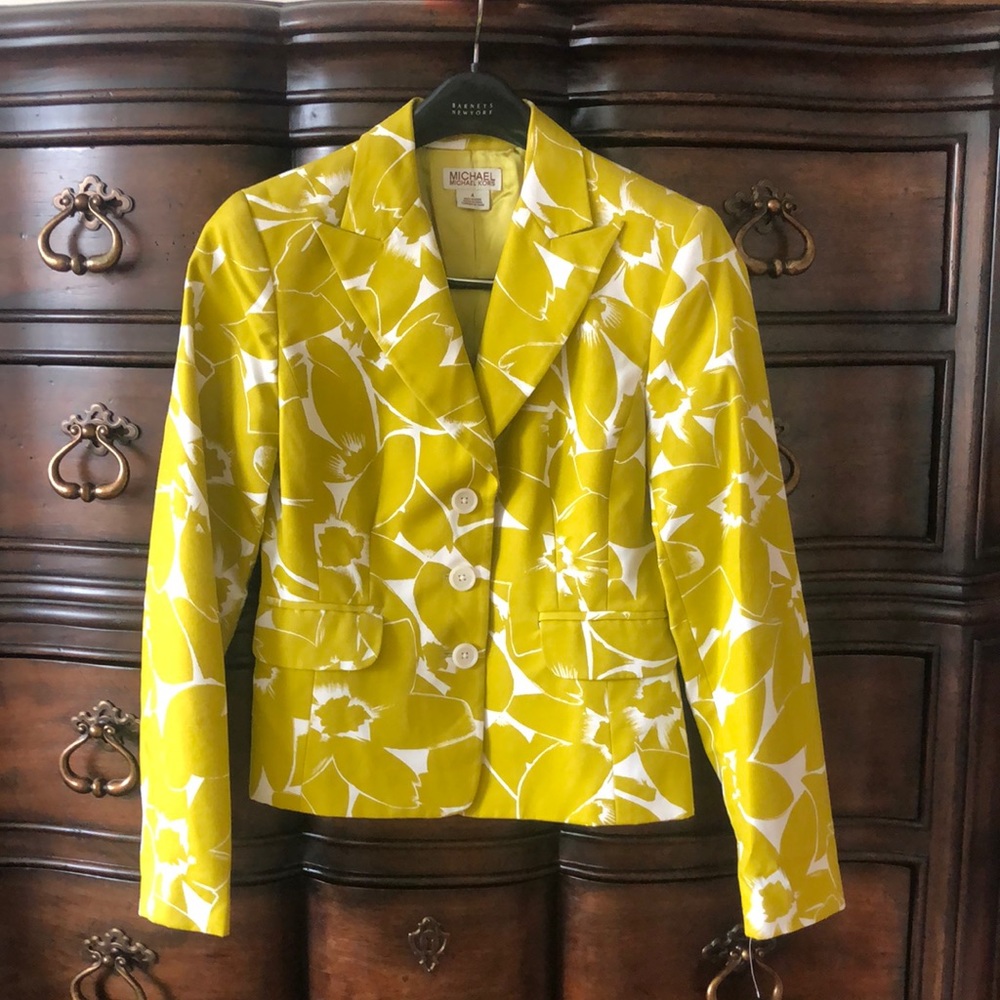 Michael Kors floral print jacket. Size 4.NBW.